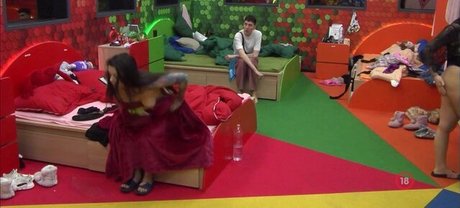 Valo Vilag model naked picture