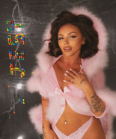 Jesy Nelson star porn galleries