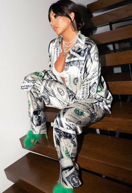 Jesy Nelson star perfect image