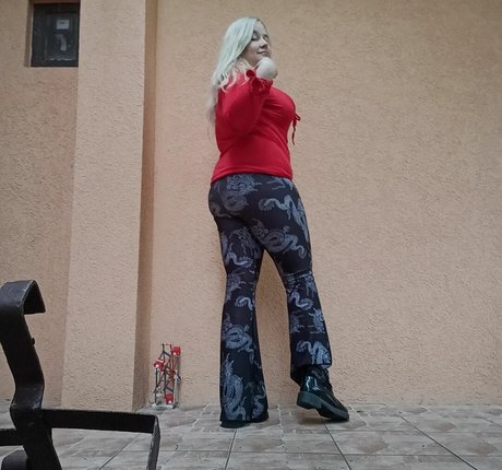 Dejana Savi naked model picture