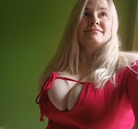 Dejana Savi erotic pornstar image