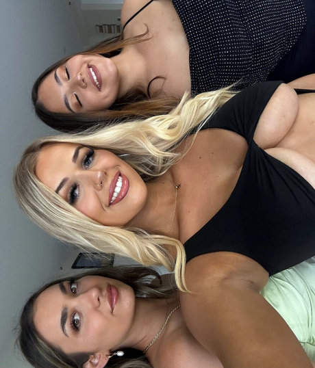 Lauren S pornographic model picture