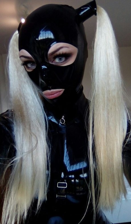 Wrapashouse exclusive actress images