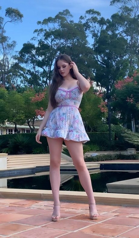 Isabel Ardley high quality star images