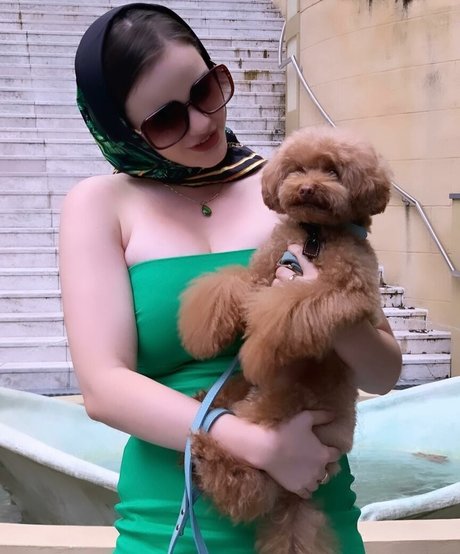 Isabel Ardley model naked galleries