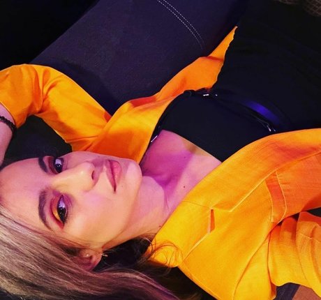 laure bv star erotic img