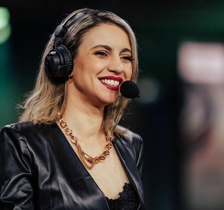 laure bv star exclusive pic