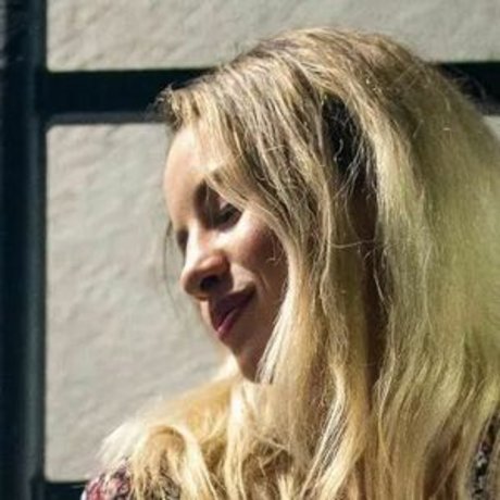 laure bv pornstar free picture