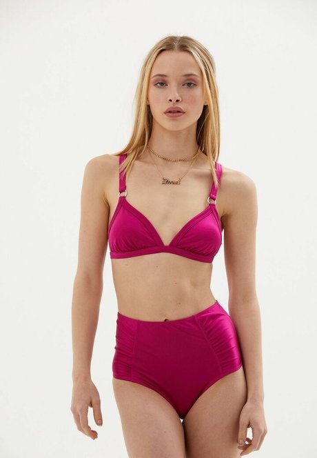 Lola Losada free model pictures