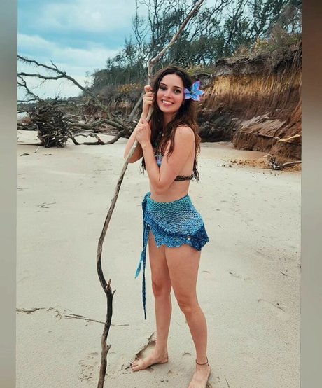 Alyson Tabbitha art star images