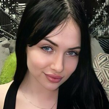 selena mills nude star img