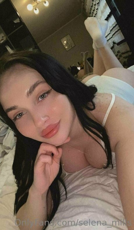 selena mills hd model pictures