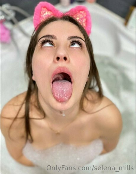 skinny babe onlyfans nude archive