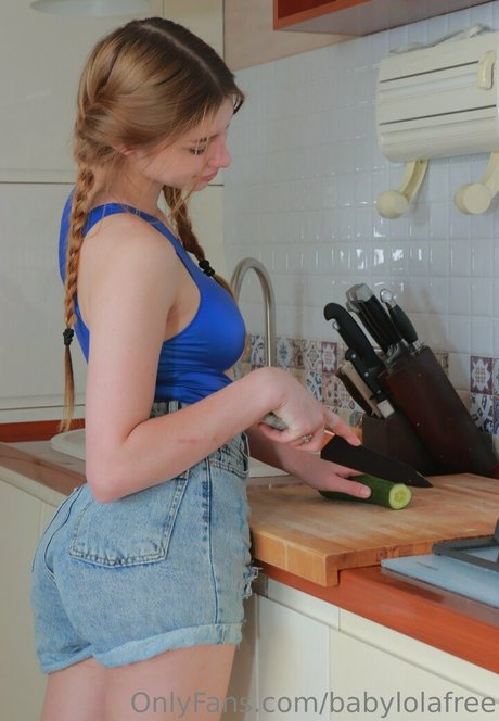 babylolafree sex actress photo