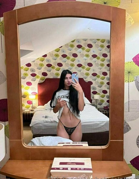 underground onlyfans erotic photo