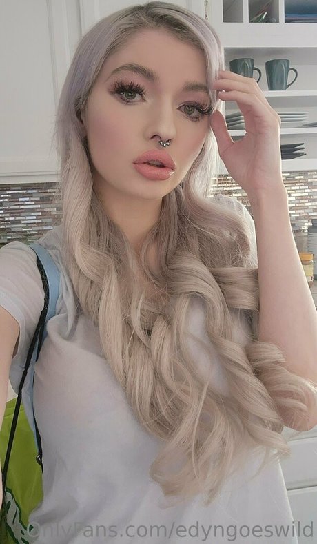 lesbian anal strapon onlyfans free gallery