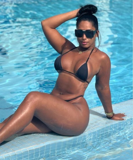 Thaynunes porn star gallery