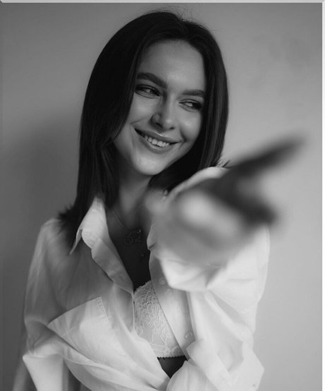 allwene free star exclusive images