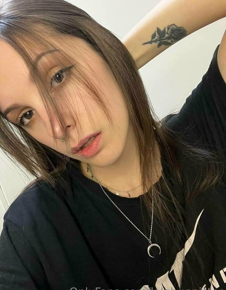 lovelylollyhehe model sex pic