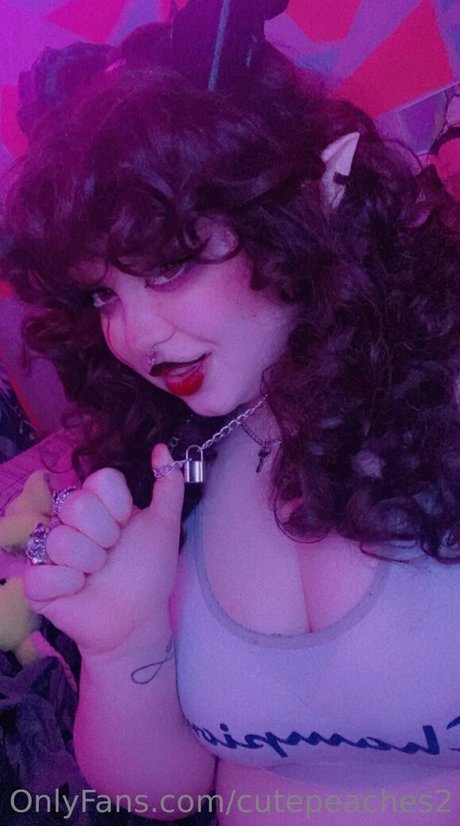 cutepeaches2 porn star pics