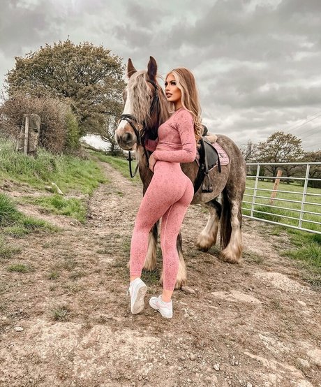 Xavia Brooke star best pic