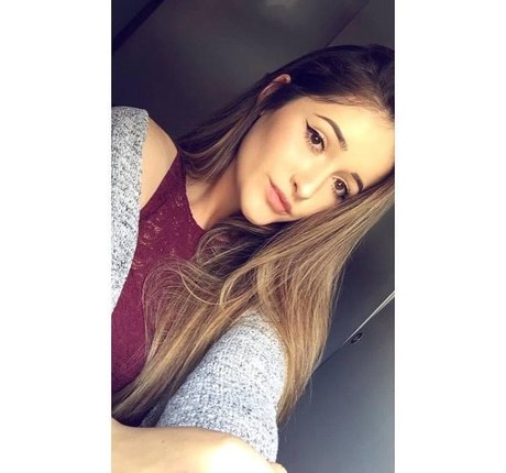 Lily Wichern art actress pics