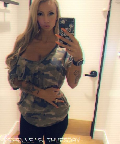 Michelle Pimer star perfect img