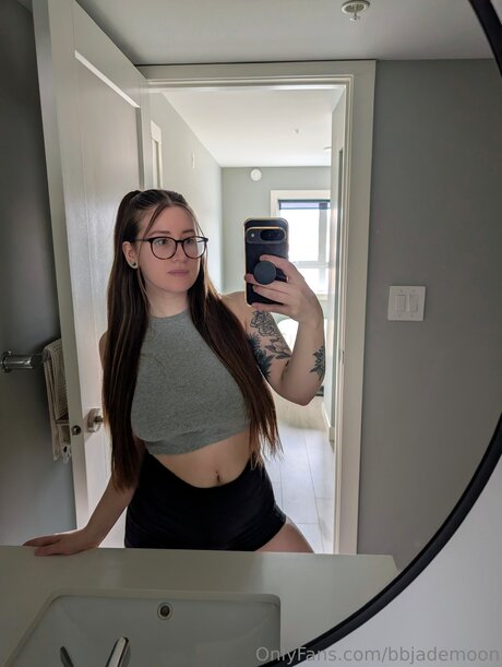 bbjademoon model hd images