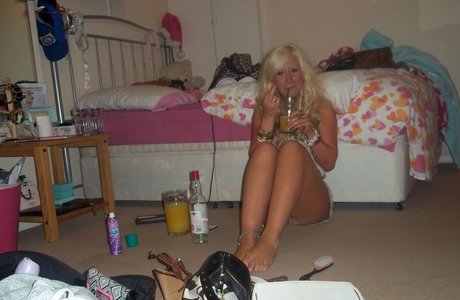 Rosie Leicester star nude pic