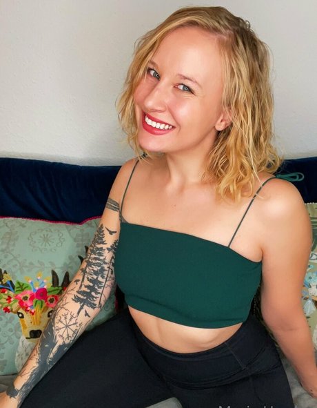 mariehardon model porn image