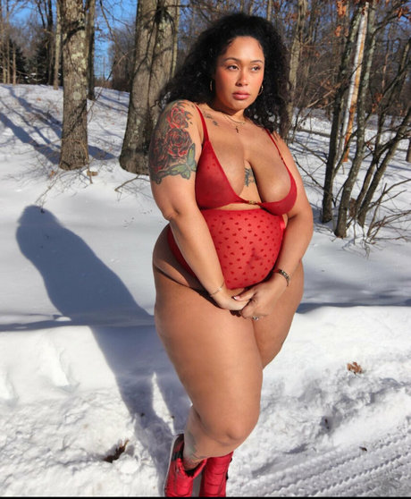 thickfancy model perfect pic