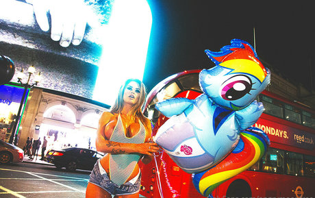 Sassy 333 erotic actress pictures