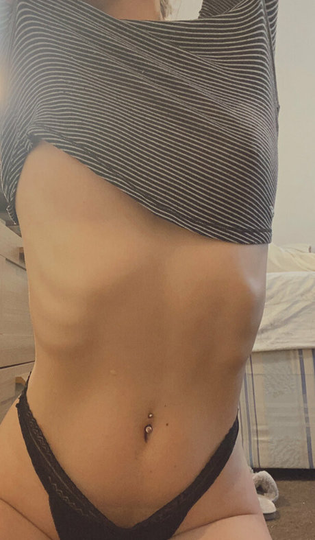 hilottiex pornstar naked images