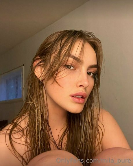 mila pure pornstar art photo