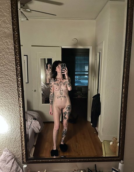 ratxgurl model naked pic