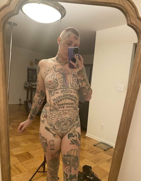 quad awful art actress archive