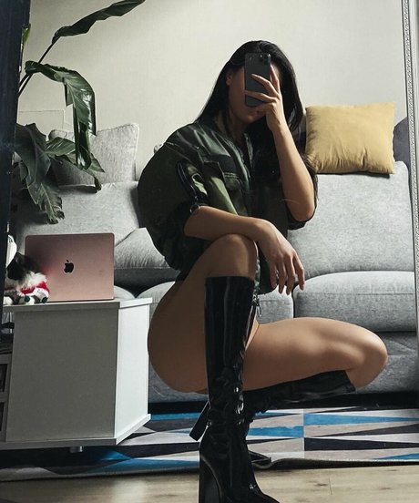 Xiaolajiao j3 star sex photo