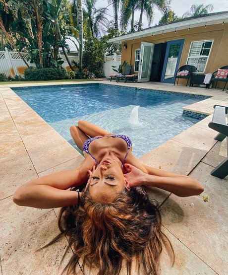 Casey Samsel hot star pic