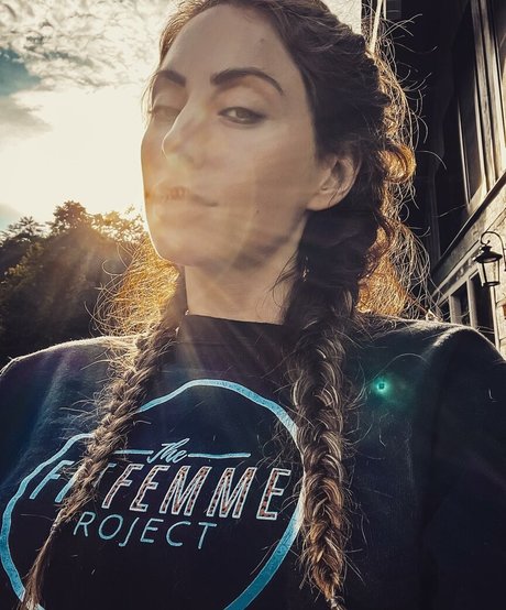 Casey Samsel model adult picture