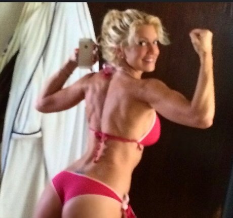 Isabel Madow nude actress pictures