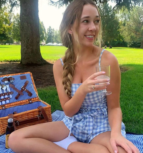 Kelsey Baile pornstar naked picture