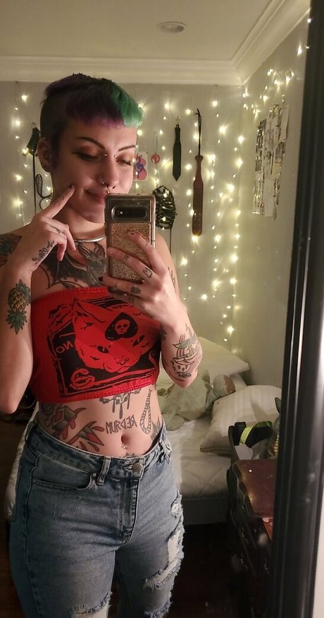 Little Spittle free star picture