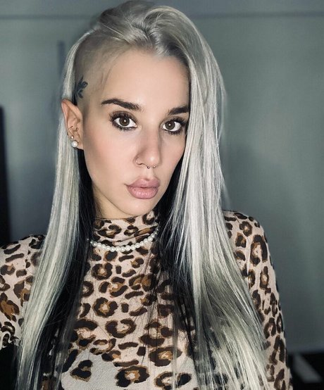 Lucila Villar model beautiful gallery