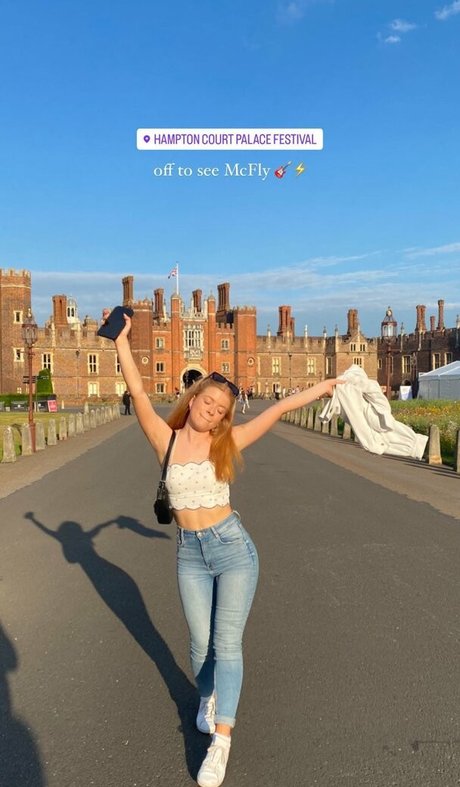 Allylucyfrancis hot model img