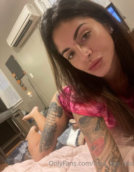 lena law less top star photo