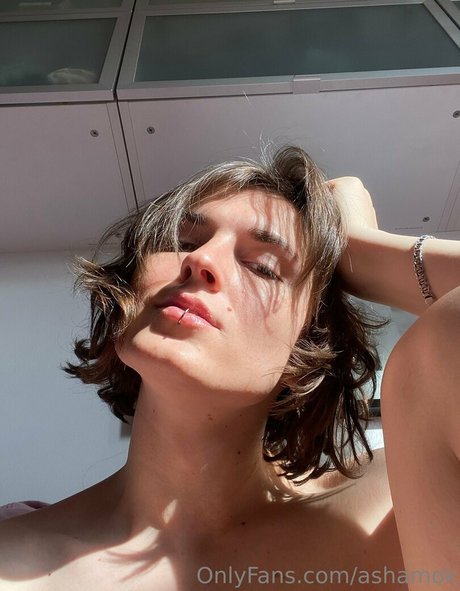 ashamok pornstar erotic picture