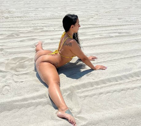 Rachel Luna model porn pictures