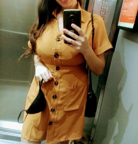 Ava Carmen sexy model pictures