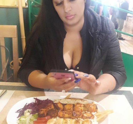 Csimbora Barbara xxx pornstar pics