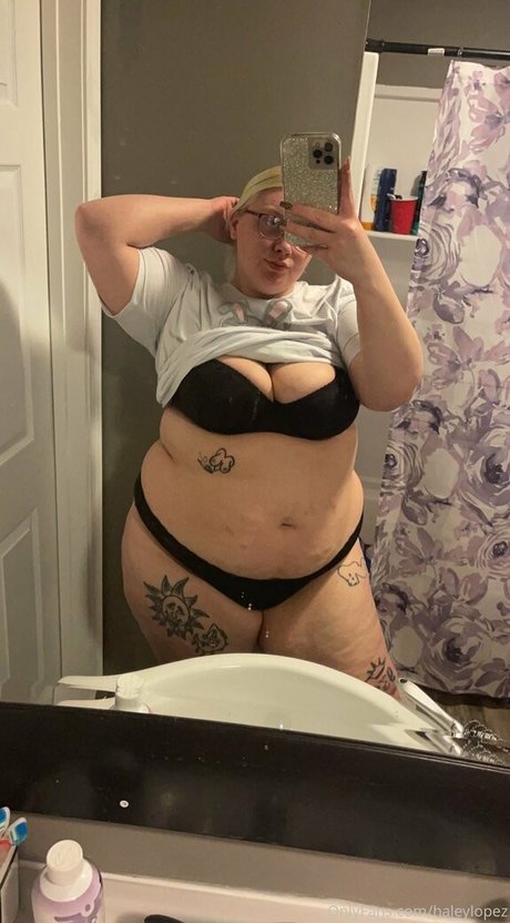 fitness ebony onlyfans top image